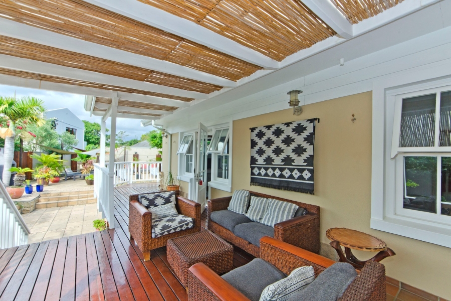 9 Bedroom Property for Sale in Leisure Isle Western Cape